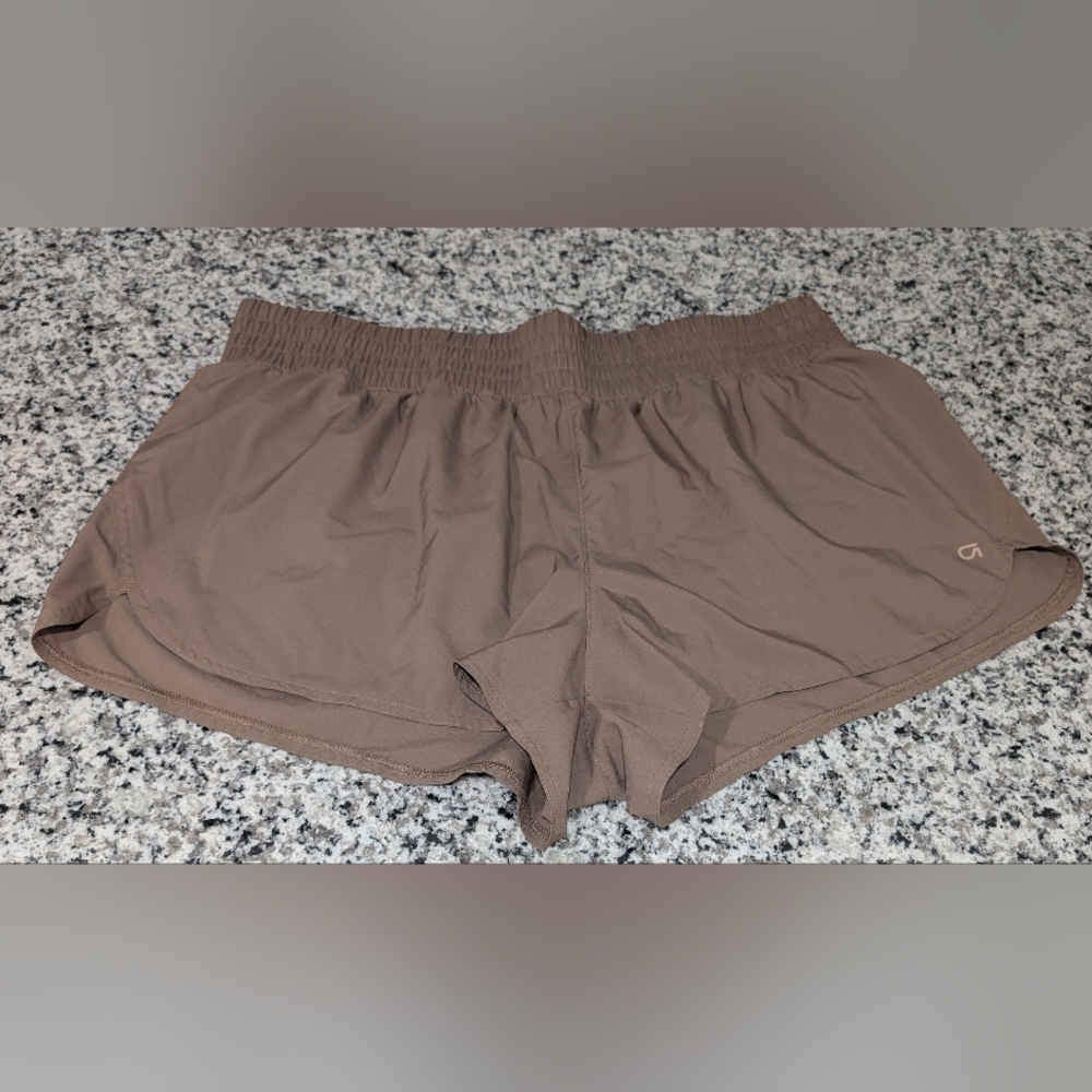 Gap Fit Women's Athletic Pull-On Shorts in Khaki Size XL